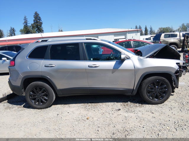 44984725 :رقم المزاد ، 1C4PJLLB0KD307691 vin ، 2019 Jeep Cherokee Latitude Plus Fwd مزاد بيع