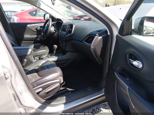 44984725 :رقم المزاد ، 1C4PJLLB0KD307691 vin ، 2019 Jeep Cherokee Latitude Plus Fwd مزاد بيع