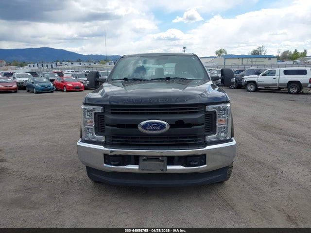 1FT8W3B61KEF30178 Ford F-350 Xl