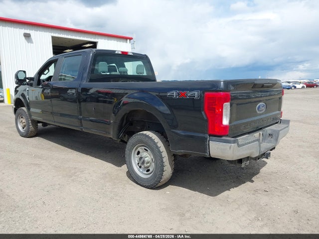 1FT8W3B61KEF30178 Ford F-350 Xl