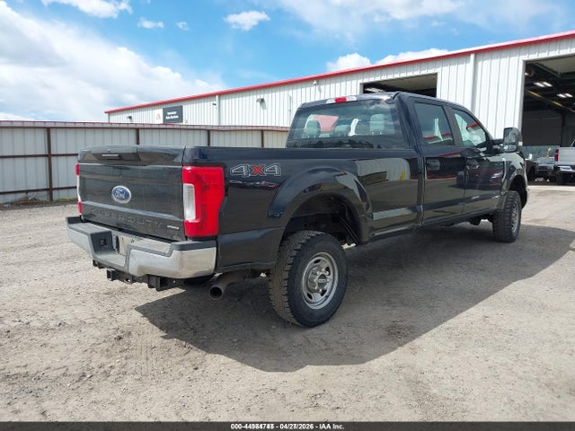 1FT8W3B61KEF30178 Ford F-350 Xl