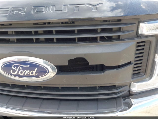 1FT8W3B61KEF30178 Ford F-350 Xl