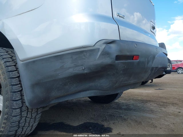 44984764 :رقم المزاد ، 1GNKVJED6BJ110406 vin ، 2011 Chevrolet Traverse 2lt مزاد بيع