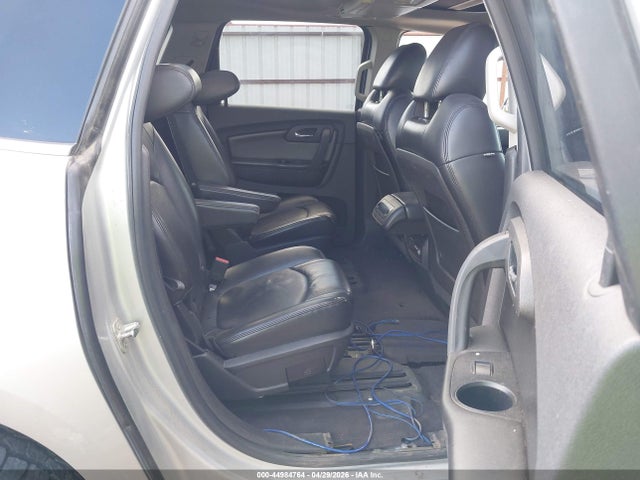 44984764 :رقم المزاد ، 1GNKVJED6BJ110406 vin ، 2011 Chevrolet Traverse 2lt مزاد بيع