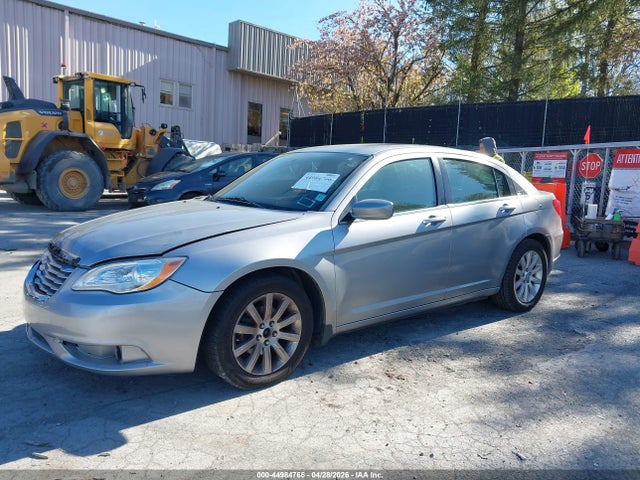 Продаж на аукціоні авто 2014 Chrysler 200 Touring, vin: 1C3CCBBG5EN114472, номер лоту: 44984766