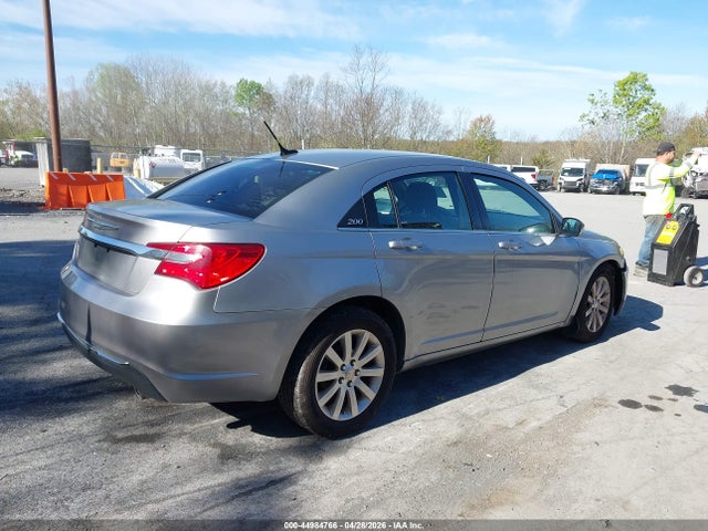 Продаж на аукціоні авто 2014 Chrysler 200 Touring, vin: 1C3CCBBG5EN114472, номер лоту: 44984766
