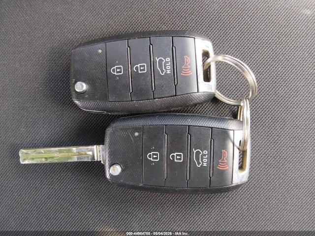 44984785 :رقم المزاد ، KNDJN2A22F7817116 vin ، 2015 Kia Soul مزاد بيع