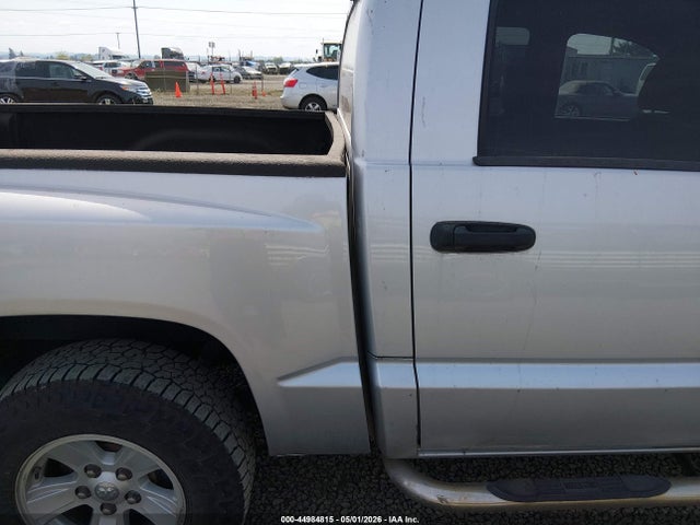 44984815 :رقم المزاد ، 1D7HW38K28S571942 vin ، 2008 Dodge Dakota Sxt/bighorn/lonestar مزاد بيع