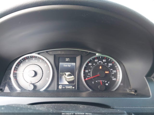 4T1BF1FK1FU944425 Toyota CAMRY SE