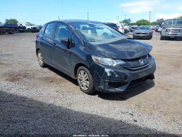 44984835 :رقم المزاد ، 3HGGK5H51FM777929 vin ، 2015 Honda Fit Lx مزاد بيع