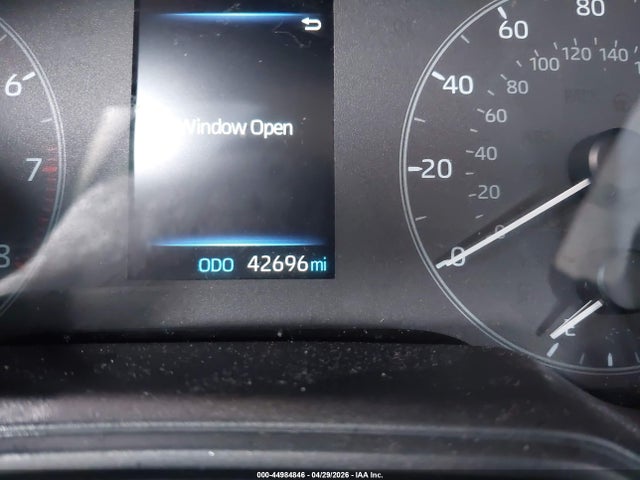 44984846 :رقم المزاد ، 7MUAAABG9RV116184 vin ، 2024 Toyota Corolla Cross L مزاد بيع