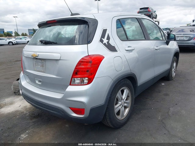 Chevrolet TRAX LS 2018 KL7CJNSB9JB608141 Image 4