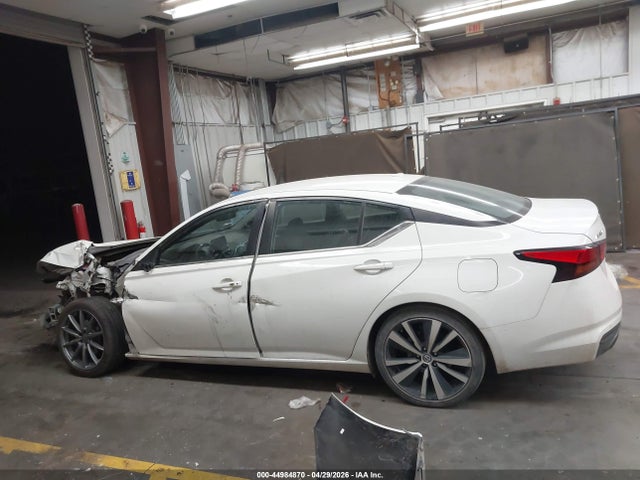 1N4BL4CV2MN405645 Nissan Altima Sr Fwd