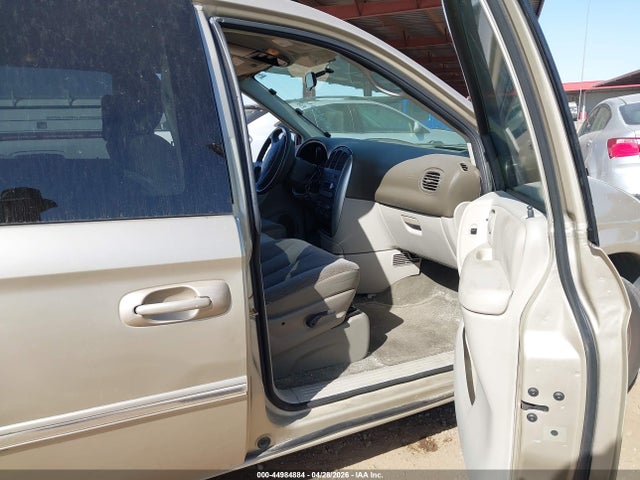 Продаж на аукціоні авто 2005 Chrysler Town & Country Touring, vin: 2C4GP54L25R582921, номер лоту: 44984884