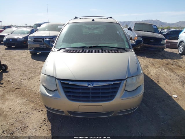 Продаж на аукціоні авто 2005 Chrysler Town & Country Touring, vin: 2C4GP54L25R582921, номер лоту: 44984884