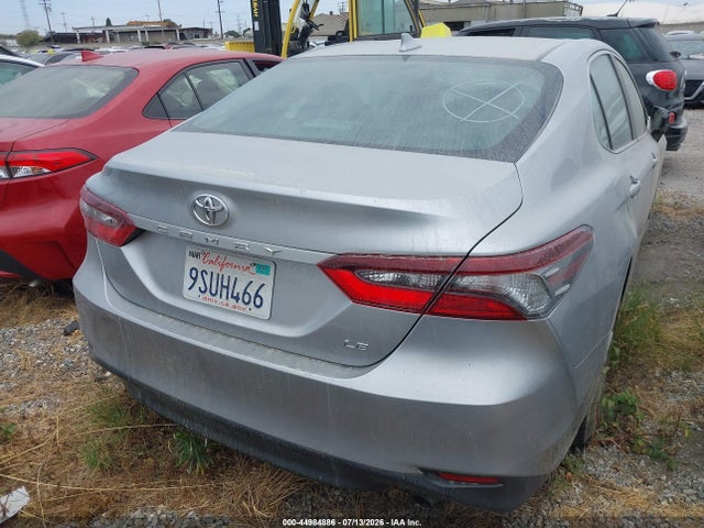 Toyota CAMRY LE 2022 4T1C11AK0NU652581 Image 17