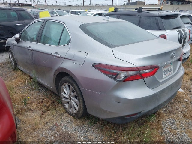 Toyota CAMRY LE 2022 4T1C11AK0NU652581 Image 3