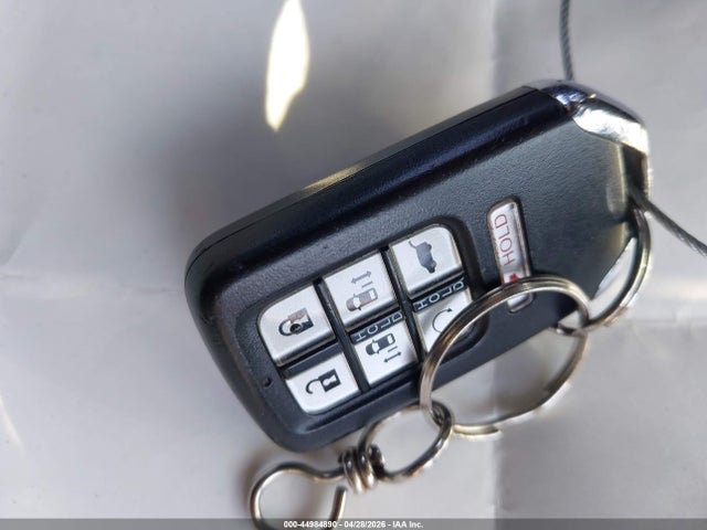 44984890 :رقم المزاد ، 5FNRL6H71JB058642 vin ، 2018 Honda Odyssey Ex-l مزاد بيع