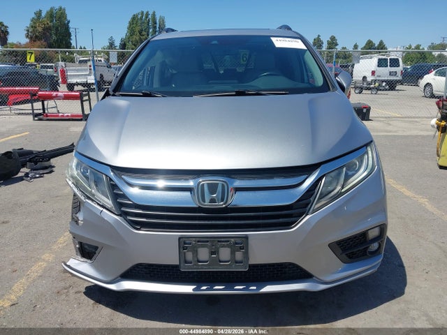 44984890 :رقم المزاد ، 5FNRL6H71JB058642 vin ، 2018 Honda Odyssey Ex-l مزاد بيع