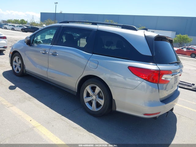44984890 :رقم المزاد ، 5FNRL6H71JB058642 vin ، 2018 Honda Odyssey Ex-l مزاد بيع