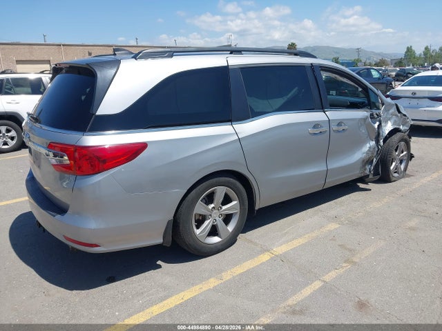 44984890 :رقم المزاد ، 5FNRL6H71JB058642 vin ، 2018 Honda Odyssey Ex-l مزاد بيع