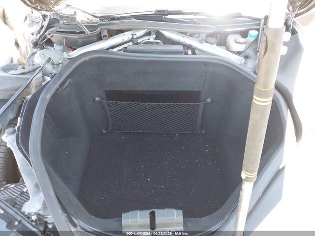 2015 Tesla Model S 60/70/85 მანქანა იყიდება აუქციონზე, vin: 5YJSA1E13FF120091, აუქციონის ნომერი: 44984894