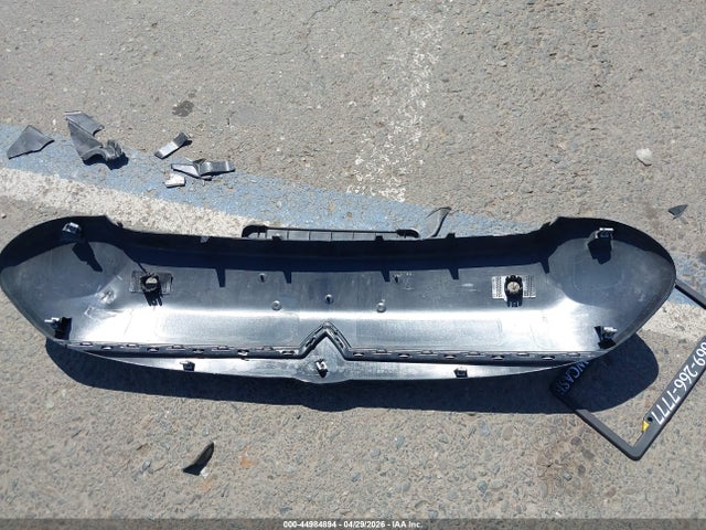 2015 Tesla Model S 60/70/85 მანქანა იყიდება აუქციონზე, vin: 5YJSA1E13FF120091, აუქციონის ნომერი: 44984894