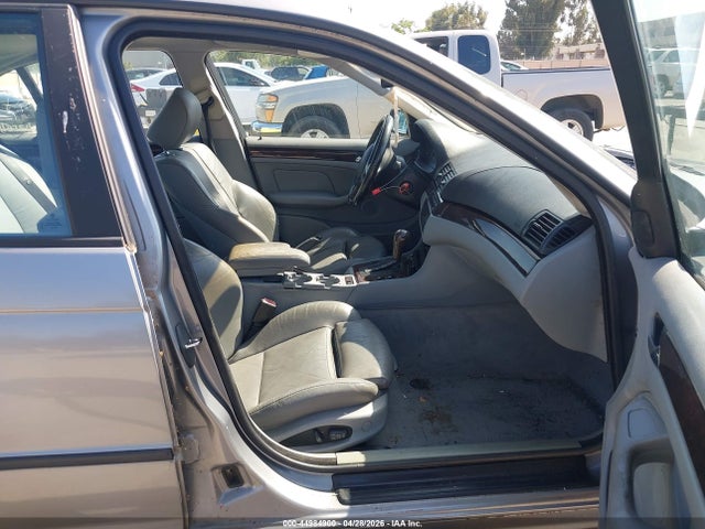 Aukcja sprzedaży 2004 Bmw 325i, vin: WBAAZ33434KP89827, numer aukcji: 44984900