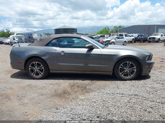 44984906 :رقم المزاد ، 1ZVBP8EM4D5264813 vin ، 2013 Ford Mustang V6 Premium مزاد بيع