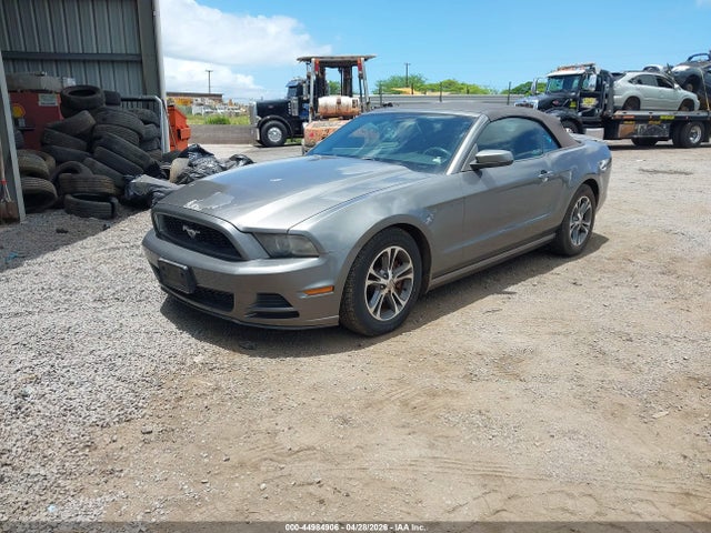 44984906 :رقم المزاد ، 1ZVBP8EM4D5264813 vin ، 2013 Ford Mustang V6 Premium مزاد بيع