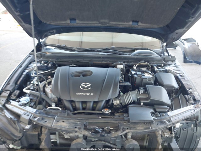JM1BPAKL9M1307667 Mazda Mazda3 Select