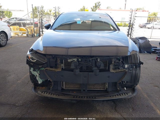 JM1BPAKL9M1307667 Mazda Mazda3 Select