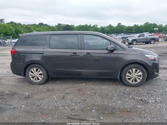 KNDMB5C10H6230529 KIA SEDONA LX