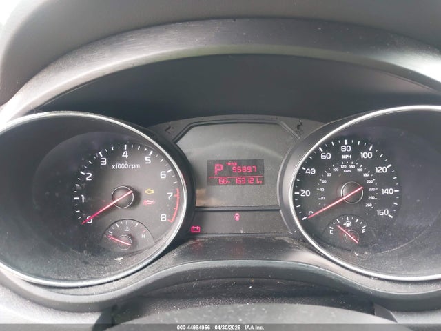 KNDMB5C10H6230529 KIA SEDONA LX