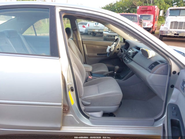 44984964 :رقم المزاد ، JTDBE30KX50305610 vin ، 2005 Toyota Camry Le/se/xle مزاد بيع