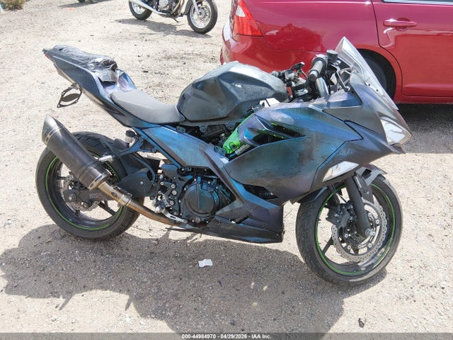 JKAEXKG16PDAK1415 Kawasaki EX400