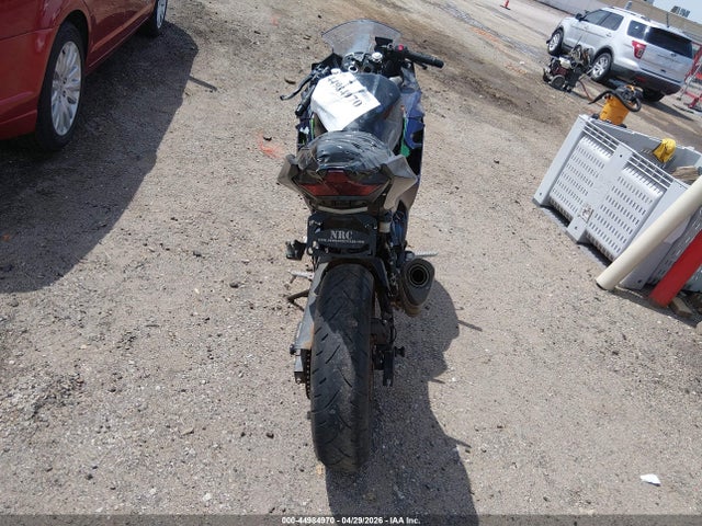 JKAEXKG16PDAK1415 Kawasaki EX400