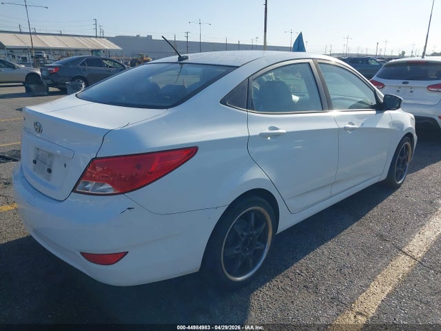 Hyundai ACCENT GLS 2015 KMHCT4AE3FU883966 Image 4