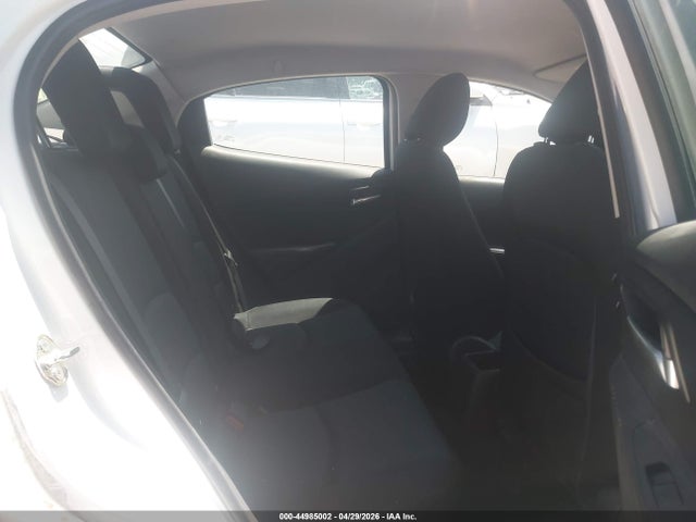 3MYDLBYV4HY174175 Toyota YARIS IA