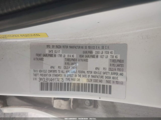 3MYDLBYV4HY174175 Toyota YARIS IA