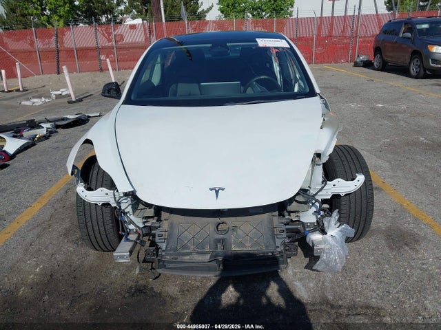2022 Tesla Model 3 Rear-wheel Drive მანქანა იყიდება აუქციონზე, vin: 5YJ3E1EA6NF376779, აუქციონის ნომერი: 44985007