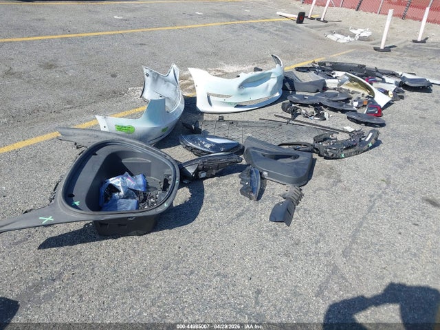 2022 Tesla Model 3 Rear-wheel Drive მანქანა იყიდება აუქციონზე, vin: 5YJ3E1EA6NF376779, აუქციონის ნომერი: 44985007