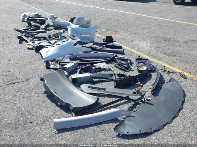 2022 Tesla Model 3 Rear-wheel Drive მანქანა იყიდება აუქციონზე, vin: 5YJ3E1EA6NF376779, აუქციონის ნომერი: 44985007