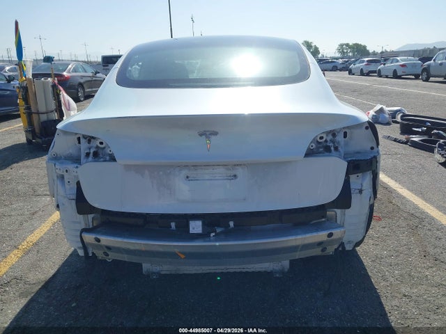 2022 Tesla Model 3 Rear-wheel Drive მანქანა იყიდება აუქციონზე, vin: 5YJ3E1EA6NF376779, აუქციონის ნომერი: 44985007