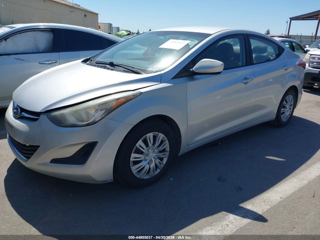 5NPDH4AE3GH707103 Hyundai ELANTRA SE