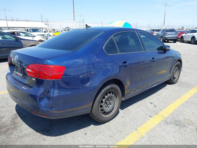 3VWD17AJ5EM406145 Volkswagen Jetta 1.8t Se