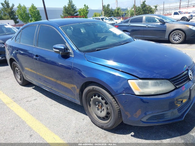 3VWD17AJ5EM406145 Volkswagen Jetta 1.8t Se