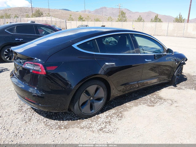 Aukcja sprzedaży 2018 Tesla Model 3 Long Range/mid Range, vin: 5YJ3E1EA8JF056499, numer aukcji: 44985089