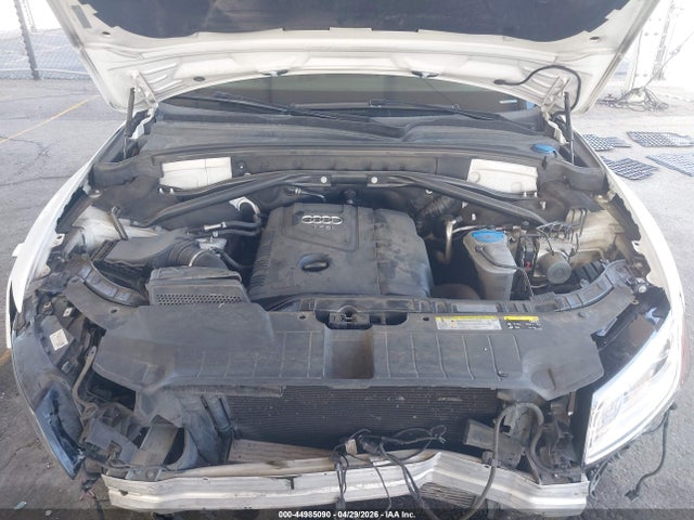 WA1C2AFP0HA098755 Audi Q5 2.0t Premium