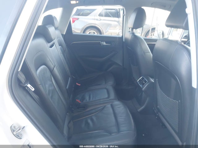 WA1C2AFP0HA098755 Audi Q5 2.0t Premium